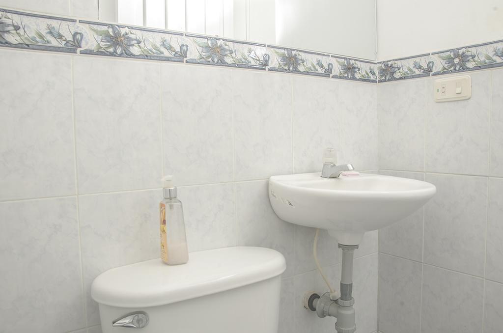 Hostal Alameda Cali Oda fotoğraf